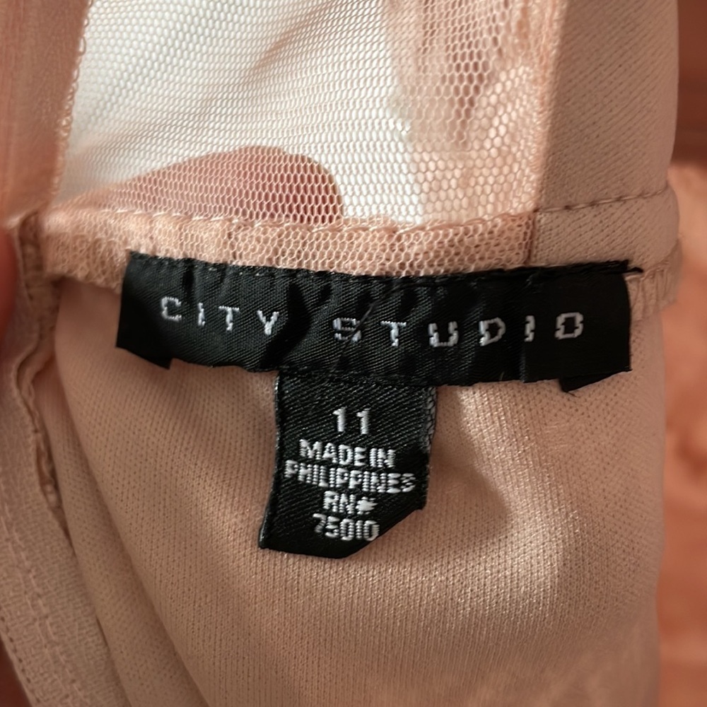 City Studio blush pink lace sleeveless dress - Picture 6 of 6